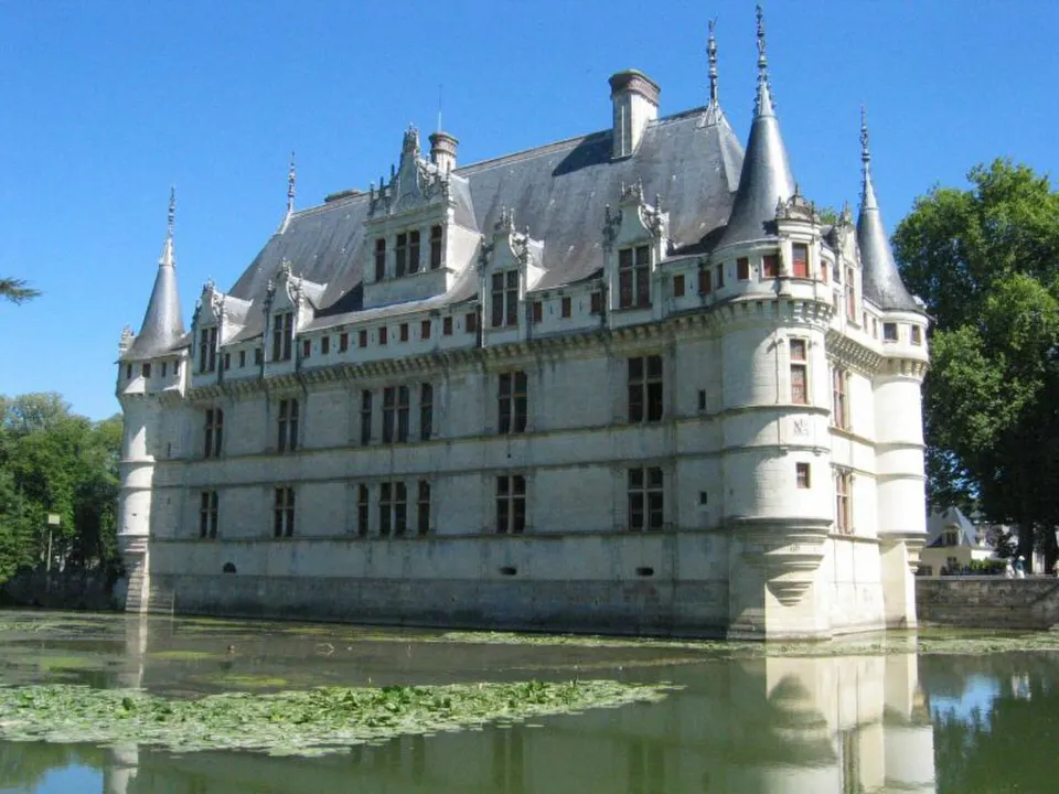 Paris & Loire Valley
