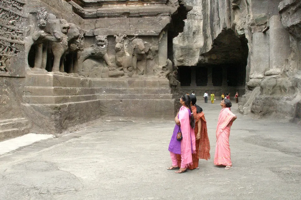 Aurangabad: Ajanta & Ellora Caves