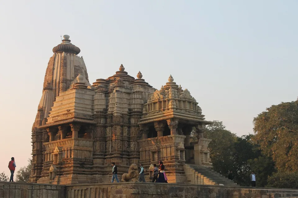 12 Jyotirlinga yatra: temples, routes and how to plan