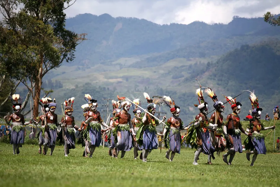 Port Moresby & Mount Hagen